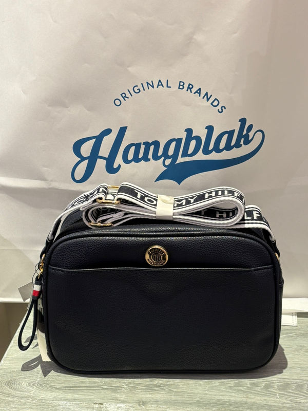 Tommy hilfiger crossbody bag